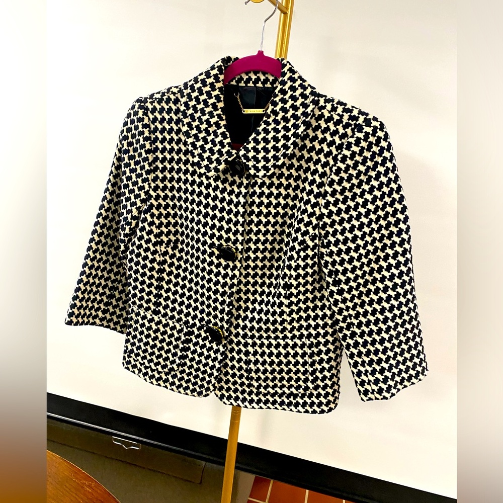 Trina Turk blazer cream and black, size 8, 3/4 sleeves.